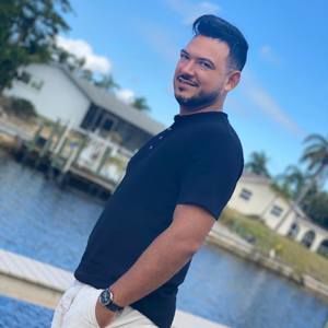 Meet your Posher, Jose